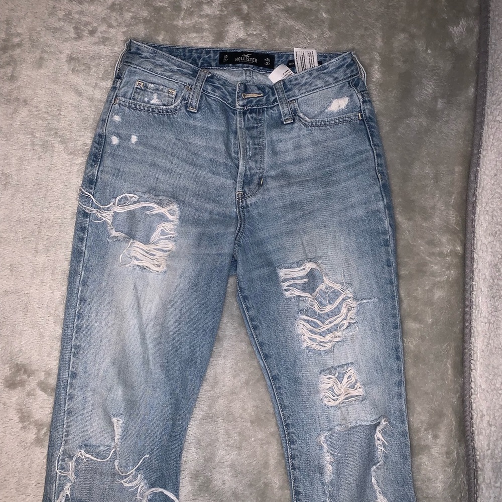hollister distressed jeans